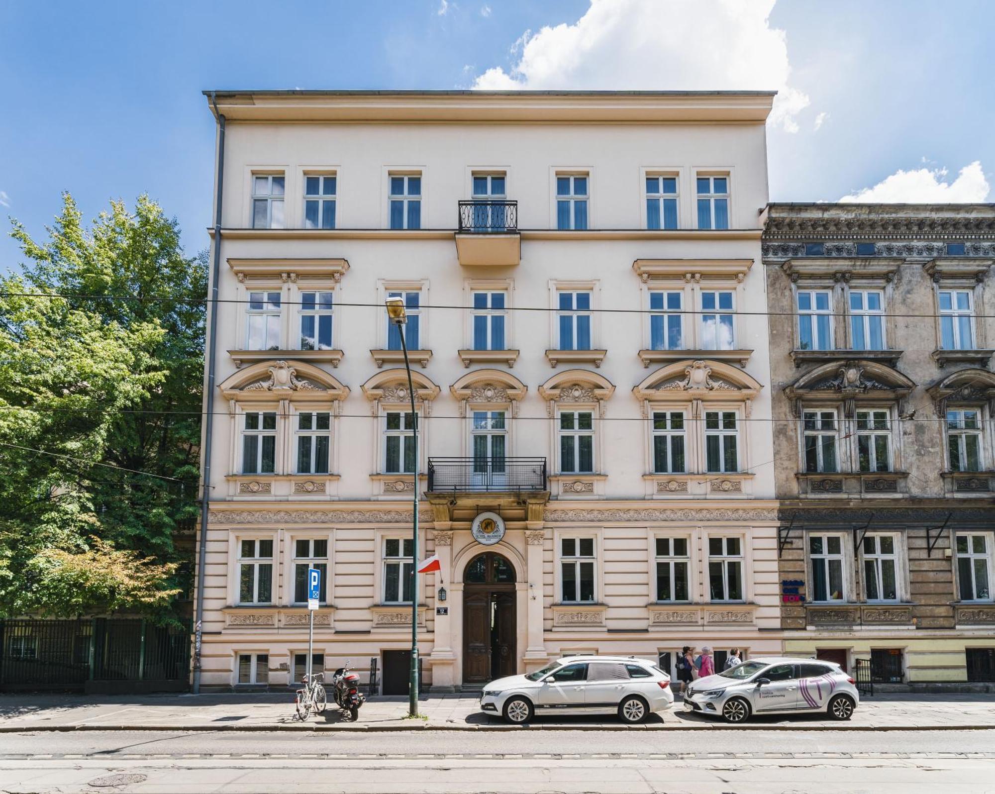 Appartamento Old Town Luxe Retreat - King Bed - Steps To Main Square Cracovia Esterno foto